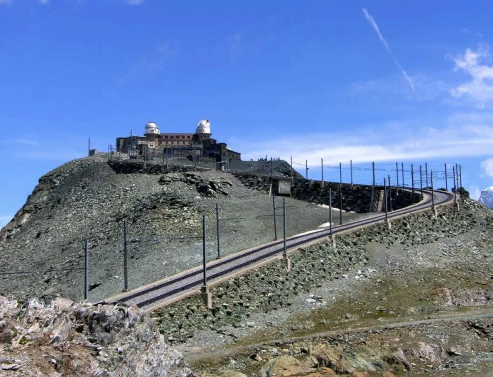Alpine Quick Trip · 1 GB · 7 Days -- Swiss Alps travel eSIM